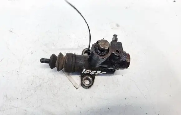 Subaru Forester SH Clutch master cylinder 