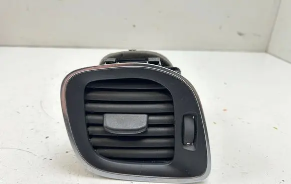 Volvo V40 Cross country Dashboard side air vent grill/cover trim 30791697