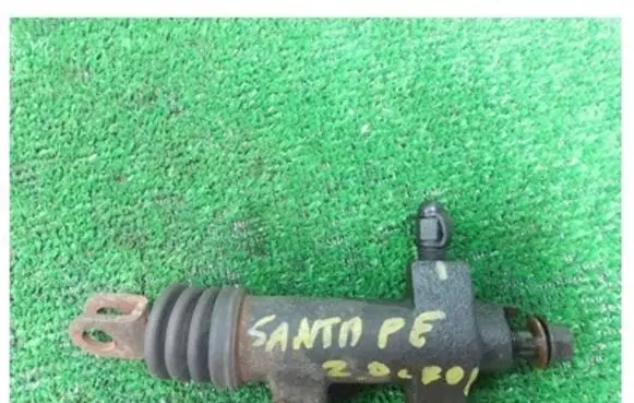 Hyundai Santa Fe Clutch slave cylinder 