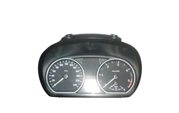 Speedometer (instrument cluster)