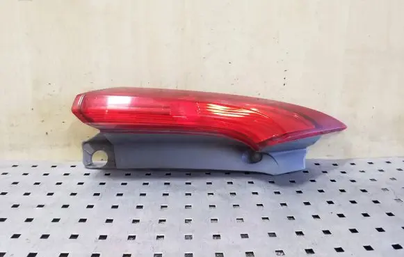 Honda CR-V Rear/tail lights W0706 E11R1D02