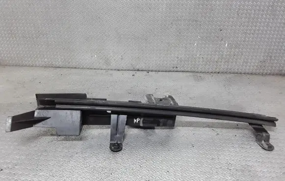 Renault Master II Front door windshield rail 353417G