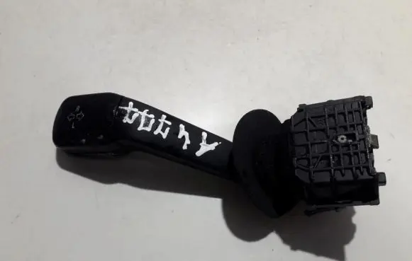BMW 5 E39 Indicator stalk 8352014 011004