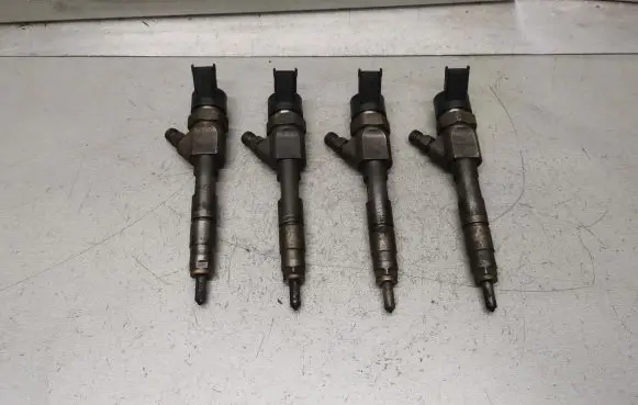 Renault Scenic II - Grand scenic II Fuel injectors set 0445110110B 8200100272