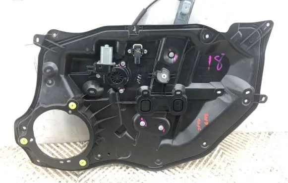 Mazda 2 Front door window regulator with motor DA6C5897X