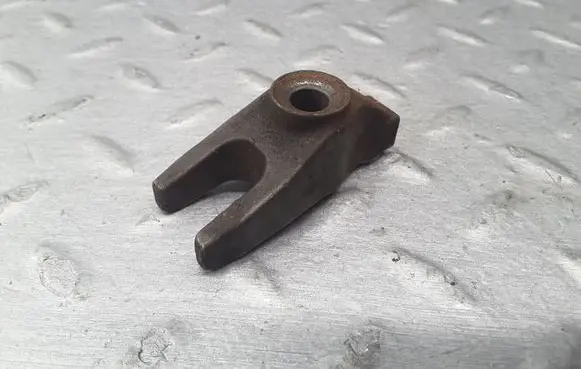 Chrysler Voyager Fuel Injector clamp holder