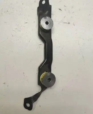 Headlight/headlamp mounting bracket