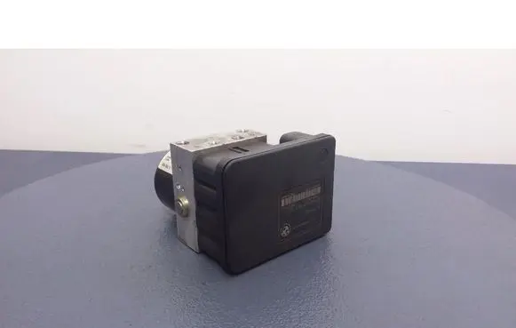 BMW X3 E83 ABS Pump 6759047