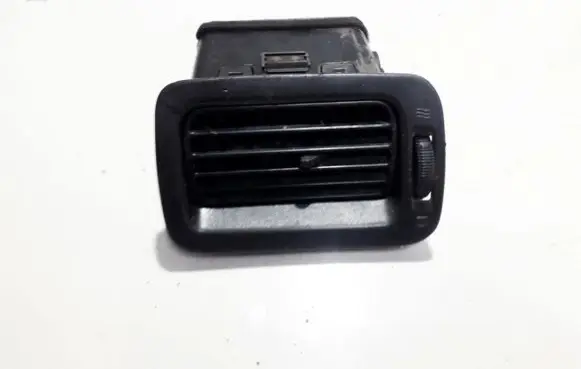 Subaru Impreza I Dash center air vent grill 66110FC030 E451-5161-100