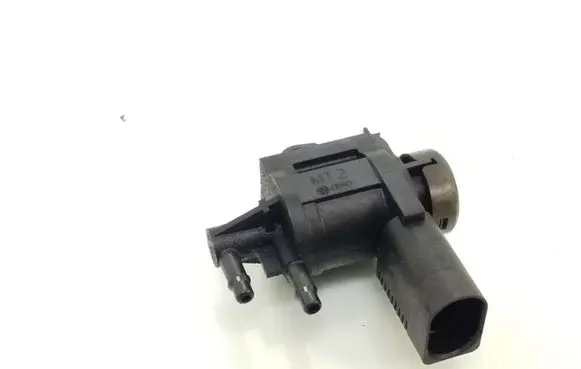 Vacuum valve