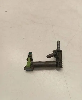 Ford Ranger Fuel injector supply line/pipe 121521215212