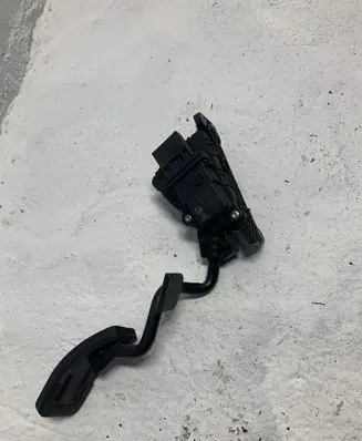 Audi A6 S6 C6 4F Accelerator throttle pedal 4F2721523 6PV00898402