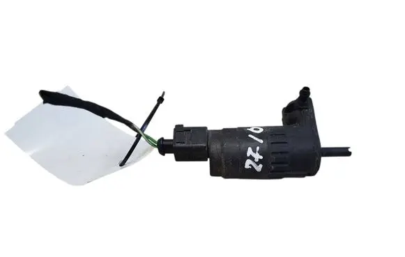 Volkswagen Golf Plus Windscreen/windshield washer pump 1K6955651 21019328
