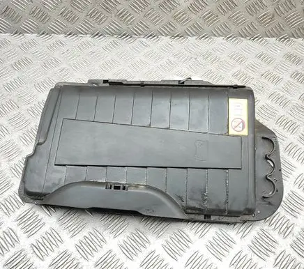 Mercedes-Benz CLA C117 X117 W117 Battery box tray cover/lid A2465410005