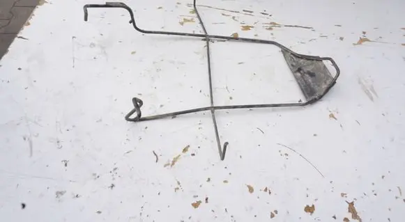 Peugeot Expert Spare wheel mounting bracket 