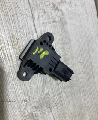 Ford Fiesta Airbag deployment crash/impact sensor GN1514C676AA 12062018
