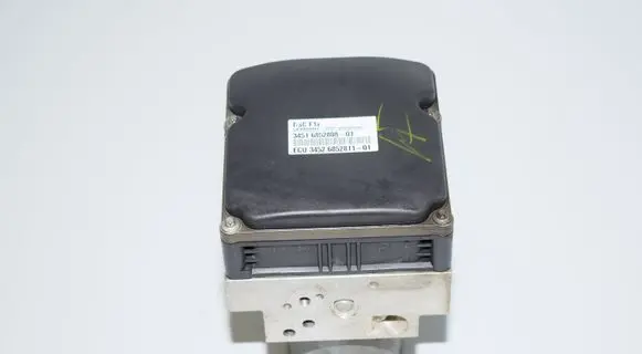 BMW 5 F10 F11 ABS Pump 6852808 6852811
