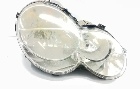 Mercedes-Benz C W203 Headlight/headlamp 15084600