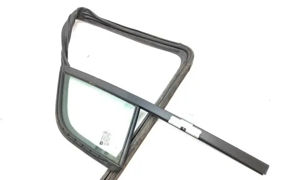 Opel Mokka Front door vent window glass four-door 43R000055 E000090 DOT747M540AS2