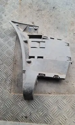 Volvo S80 Front bumper mounting bracket 9151373