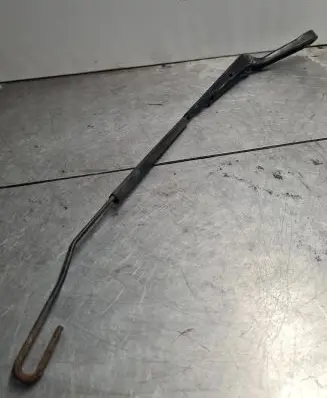 Volkswagen II LT Windshield/front glass wiper blade 2D1955407