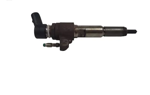 Volvo V40 Fuel injector 9802448680
