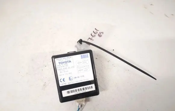 Toyota Corolla Verso AR10 Door control unit/module 897410f010 89741-0f010