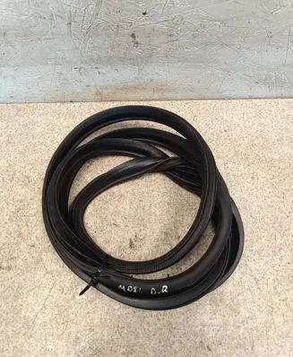 KIA Ceed Front door rubber seal 