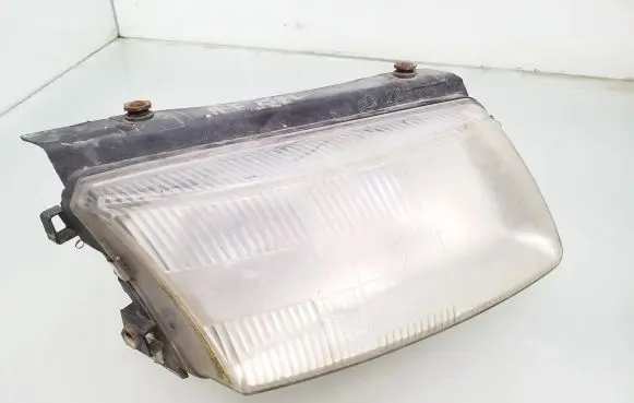 Volkswagen PASSAT B5 Headlight/headlamp 08211210