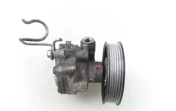 Volkswagen Caddy Power steering pump 1J0422154A