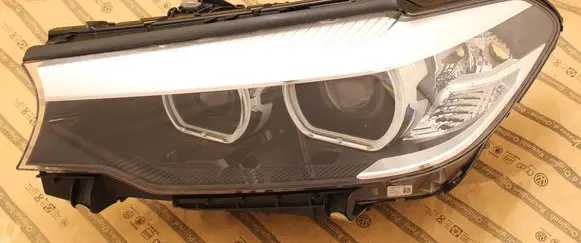 BMW 5 G30 G31 G38 Headlight/headlamp 8499111