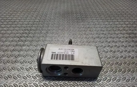 Citroen Berlingo Air conditioning (A/C) expansion valve A311010E0A 52281890