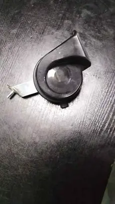Mercedes-Benz A W169 Horn signal 3881157
