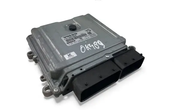 Volvo XC60 Engine control unit/module ECU P31303388 0281015286
