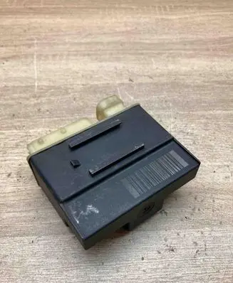 Citroen C5 Coolant fan relay 9652021180 1801095