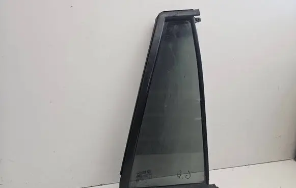 Hyundai Santa Fe Rear vent window glass 1234