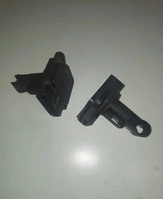 Toyota Avensis T250 Mass air flow meter 222040J010 MB1974003010