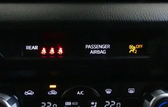 Mazda 3 III Screen/display/small screen BHR155260 IMPRK1120575
