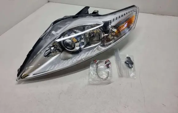 Ford Mondeo MK IV Headlight/headlamp
