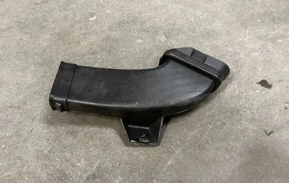 Peugeot 208 I Cabin air duct channel 9672849080
