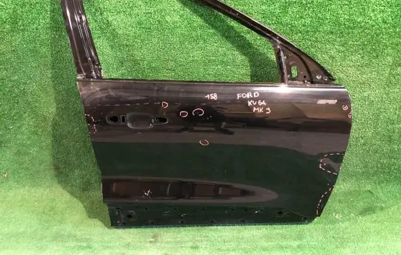 Ford Kuga III Front door