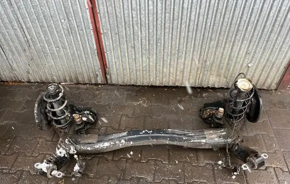 Peugeot 308 Rear beam 1610186480