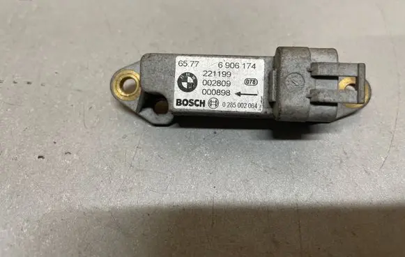 BMW X5 E53 Airbag deployment crash/impact sensor 6906174