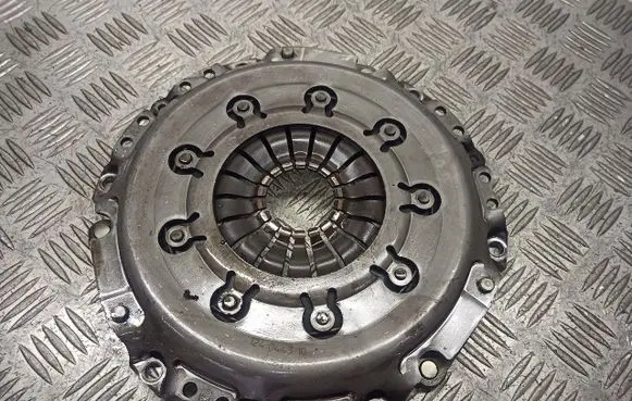 Ford Focus Pressure plate 124044310