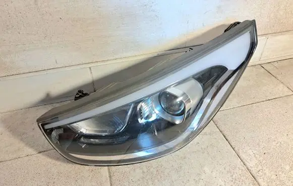 Hyundai ix35 Headlight/headlamp 921012SXXX 921012YXXX