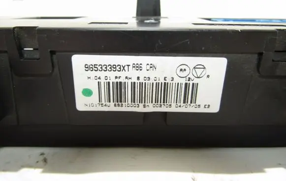 Citroen C3 Climate control unit 96533393xt
