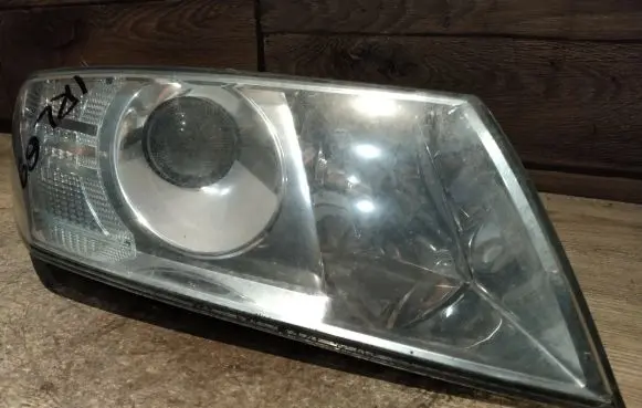 Skoda Octavia Mk2 (1Z) Headlight/headlamp