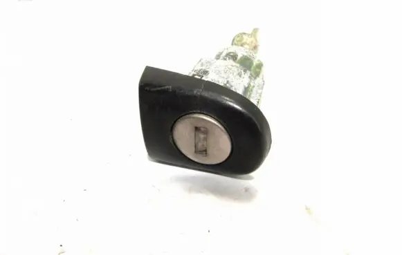 Skoda Fabia Mk1 (6Y) Coupe door lock (next to the handle) 