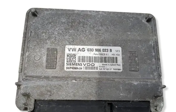 Skoda Fabia Mk2 (5J) Engine control unit/module 03D906023B 5WP4059404