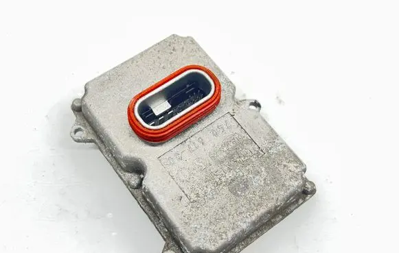 Mercedes-Benz E W211 Headlight ballast module Xenon 5DF00827905 A0038206026
